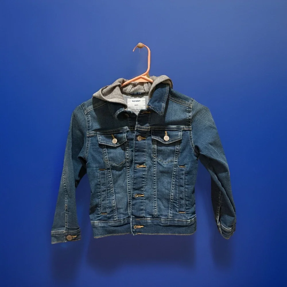 Old Navy Girls Hooded Denim Jacket Blue Gray Button S (6-7) Long Sleeve